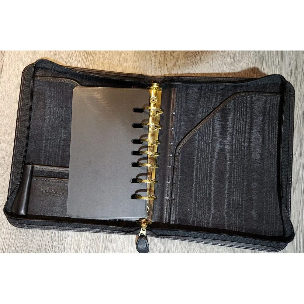 Day-Timer Black Leather Desk Planner Organizer Binder Excellent Condition
